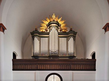 Kirkens orgel, bygget af P.G. Andersen i 1978